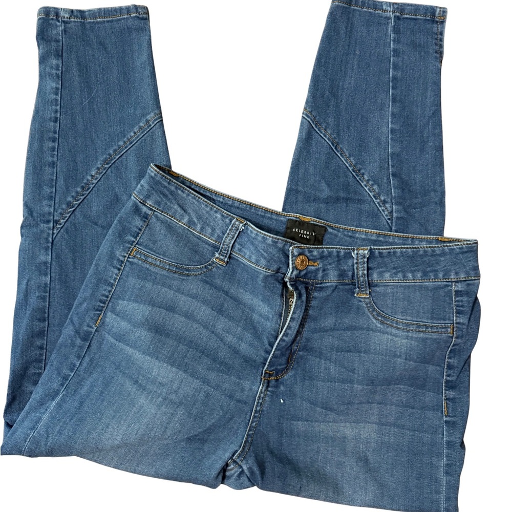 Celebrity Pink‎ Mid-Wash Cropped Jeans